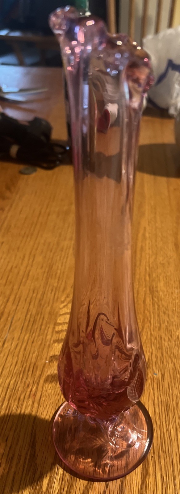 Vtg 1980s Fenton Swung Wild Strawberry 10″ Bud Vase Footed Pink Glass