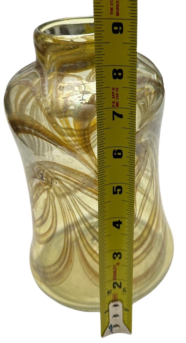 Vtg Art Glass Vase Swirl Cane Ribbon Gold And White Sharp Pontil Unmarked 8.5”