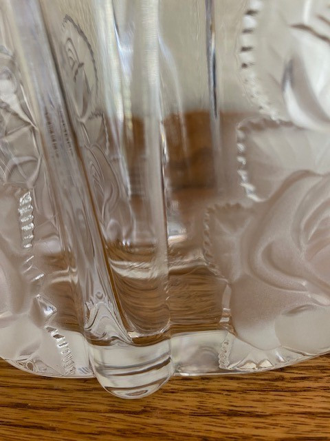 VINTAGE VASE OVAL GLASS CRYSTAL FROSTED EMBOSSED ROSES 5.5″ Tall, 1 Lb 8 oz