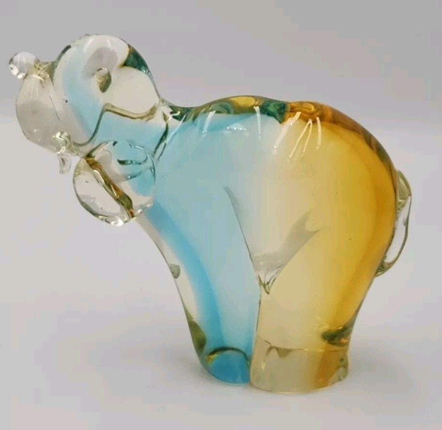 Chalet Glass Hound Dog Paperweight Sculpture Figurine 6″ Read Description
