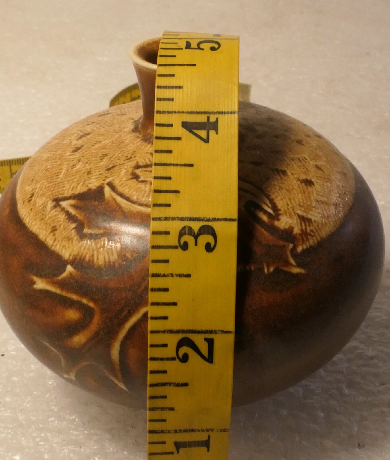 SUNRISE POTTERY MINNESOTA SIGNED JANEL MAPLE LEAF VASE