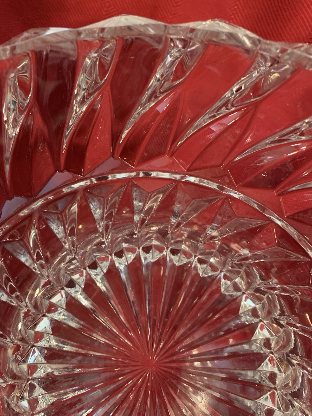 Mikasa Rainier SW020/723 swirl cut 9” Round crystal bowl Discontinued RARE EUC