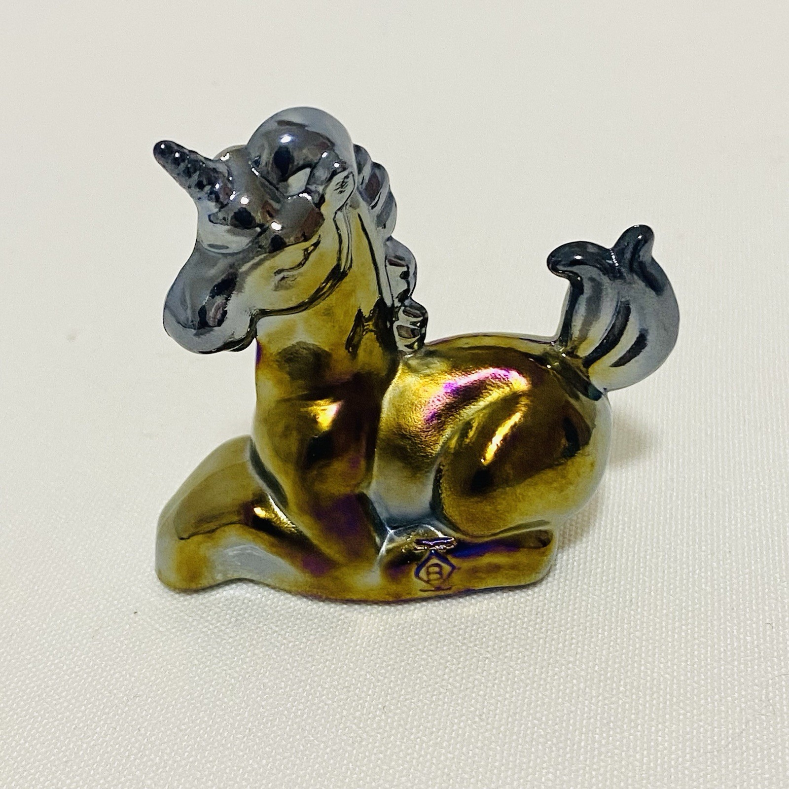 Boyd “Lucky the Unicorn” Miniature Blue Carnival Glass Iridescent Figurine 1988