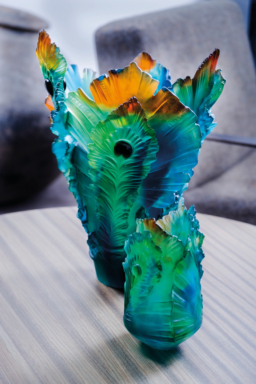 Daum Home Décor – Large Peacock Flower Vase a Daum creation – 5692