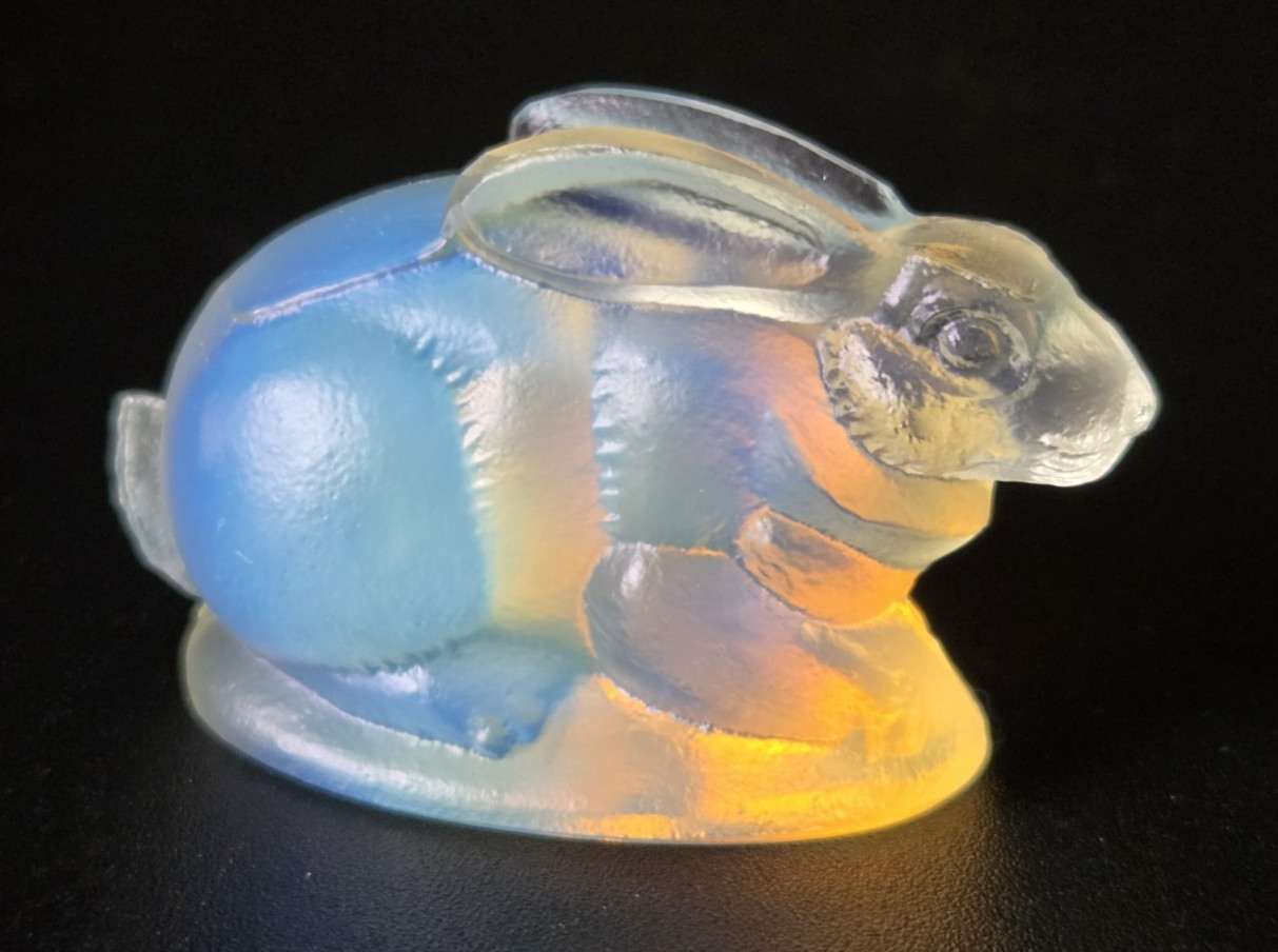 Sabino Opalescent Art Glass Bunny Rabbit Figurine Early Signature MINT