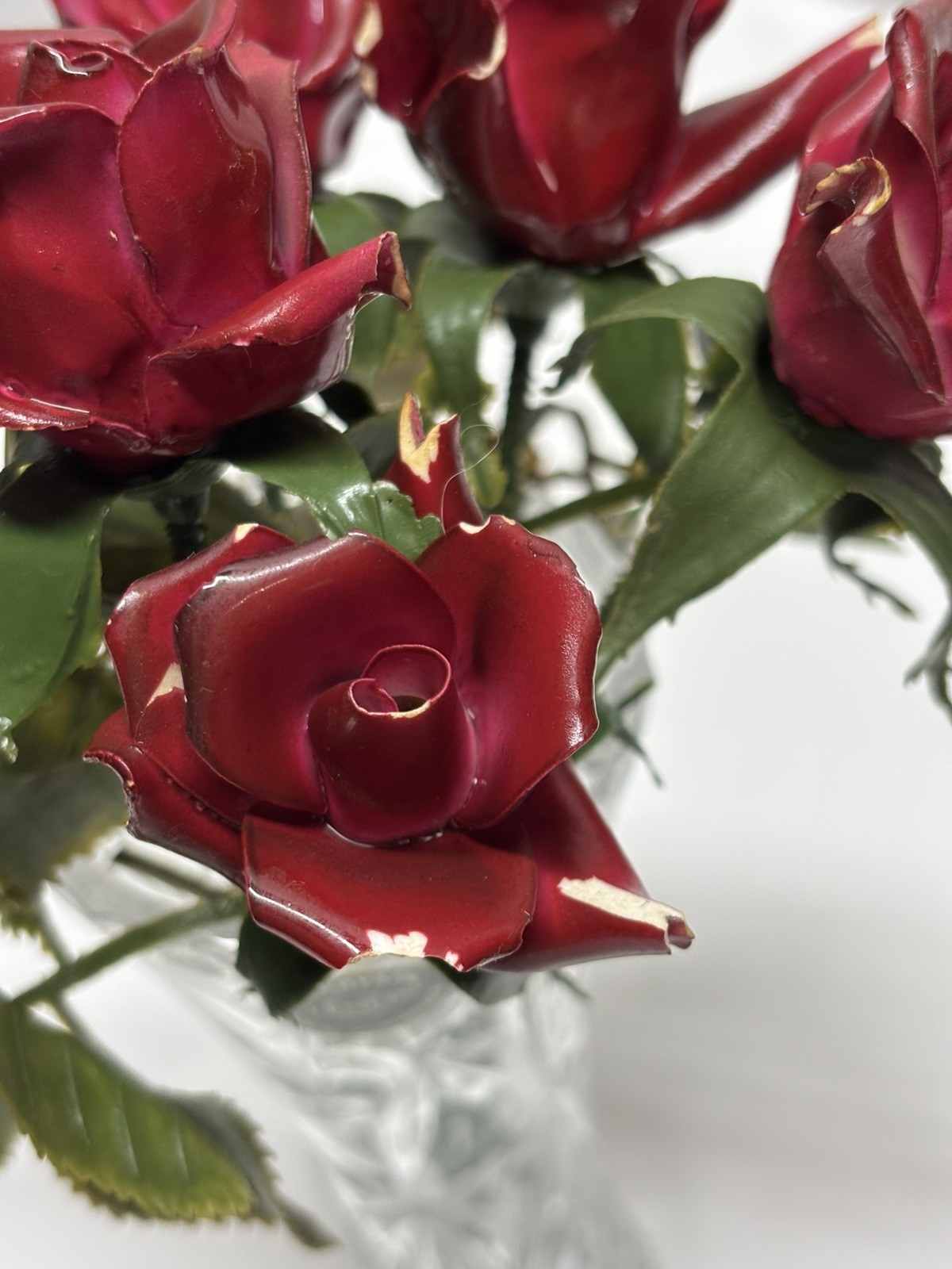 Fine Porcelain Flowers – 6 Red Rose Bunch Hand Sculpted w/6″ Lenox Crystal vase
