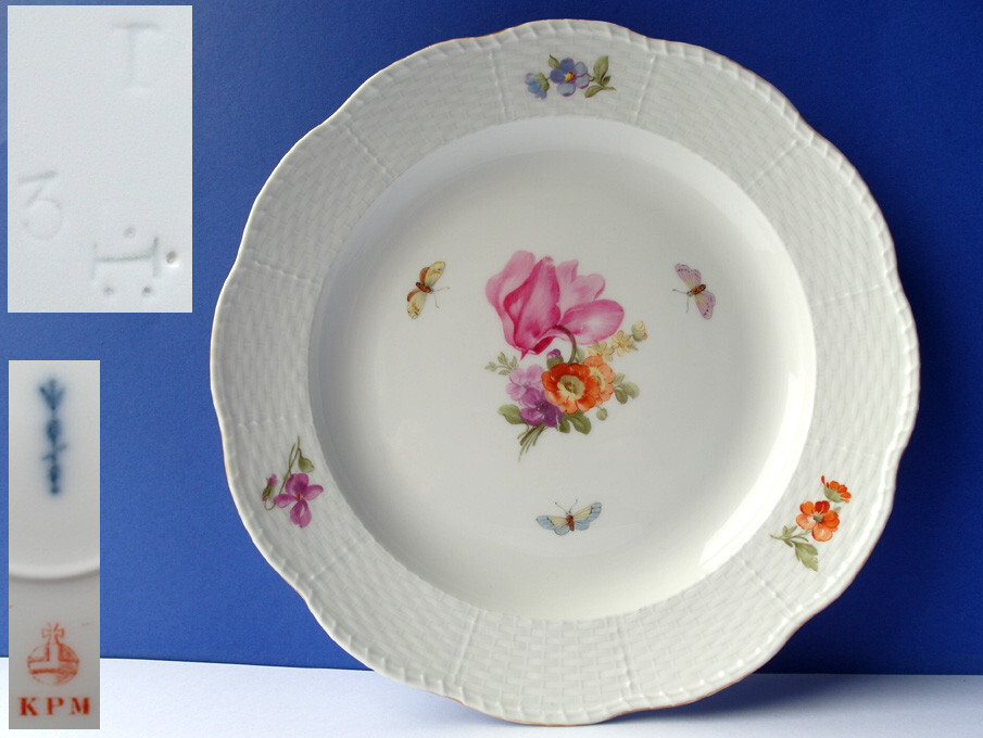 KPM Porcelain Plate Old- Osier Edge Flowers Butterfly, around 1919 N1 G151