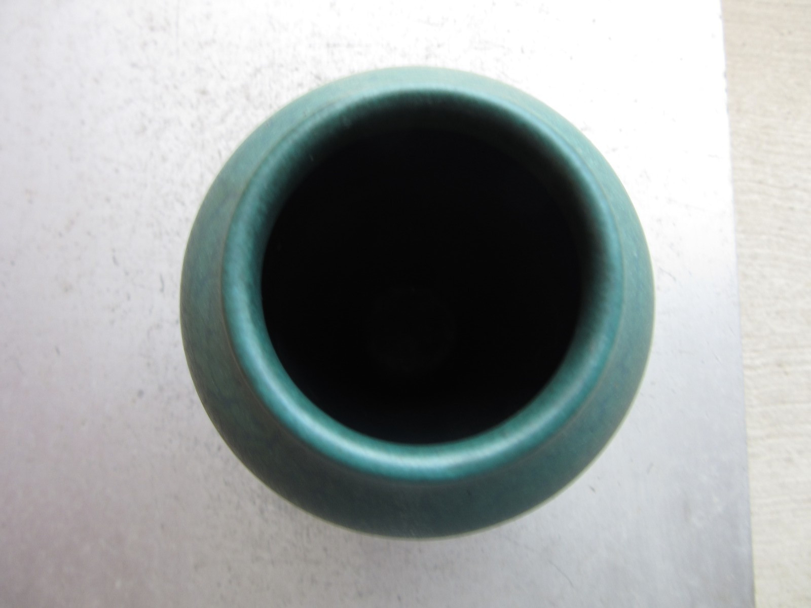 Rookwood Hand Tooled Matte Teal Blue 7 1/4″ Greek Key Vase 1914