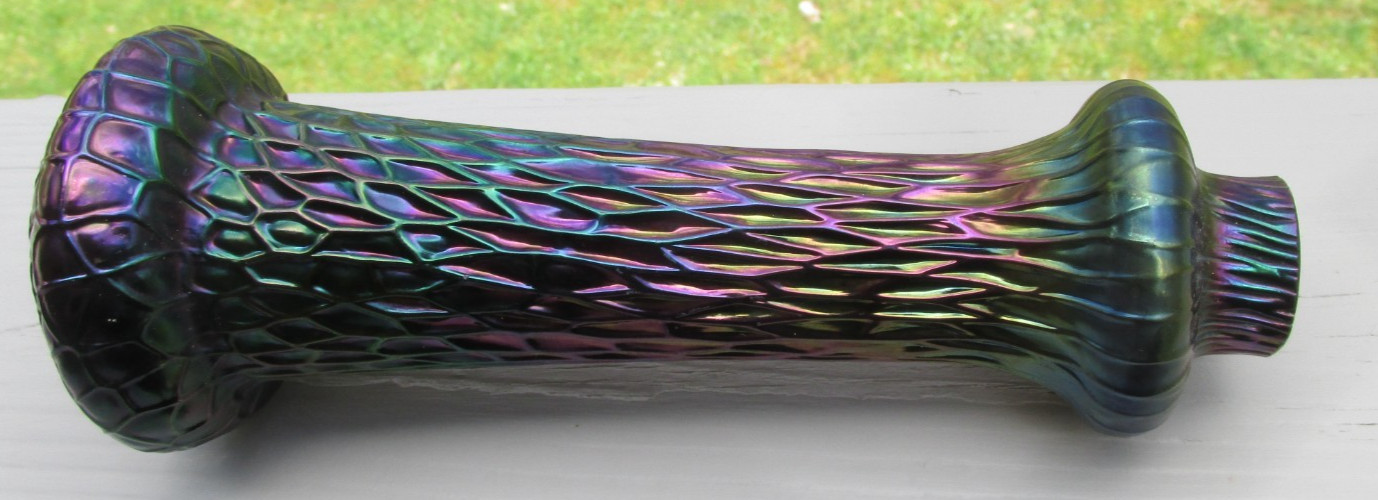 Antique 1900 Bohemian Czech Kralik Martele Iridescent 8.5″ Art Glass Vase HTF!