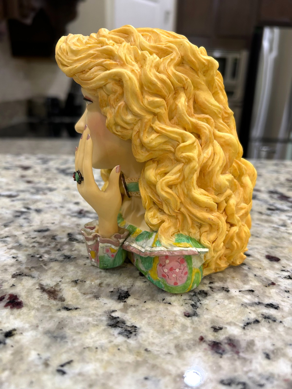 Cameo Girls Head Vase Angeline 1973 California Natural 2000 Edition With Vase