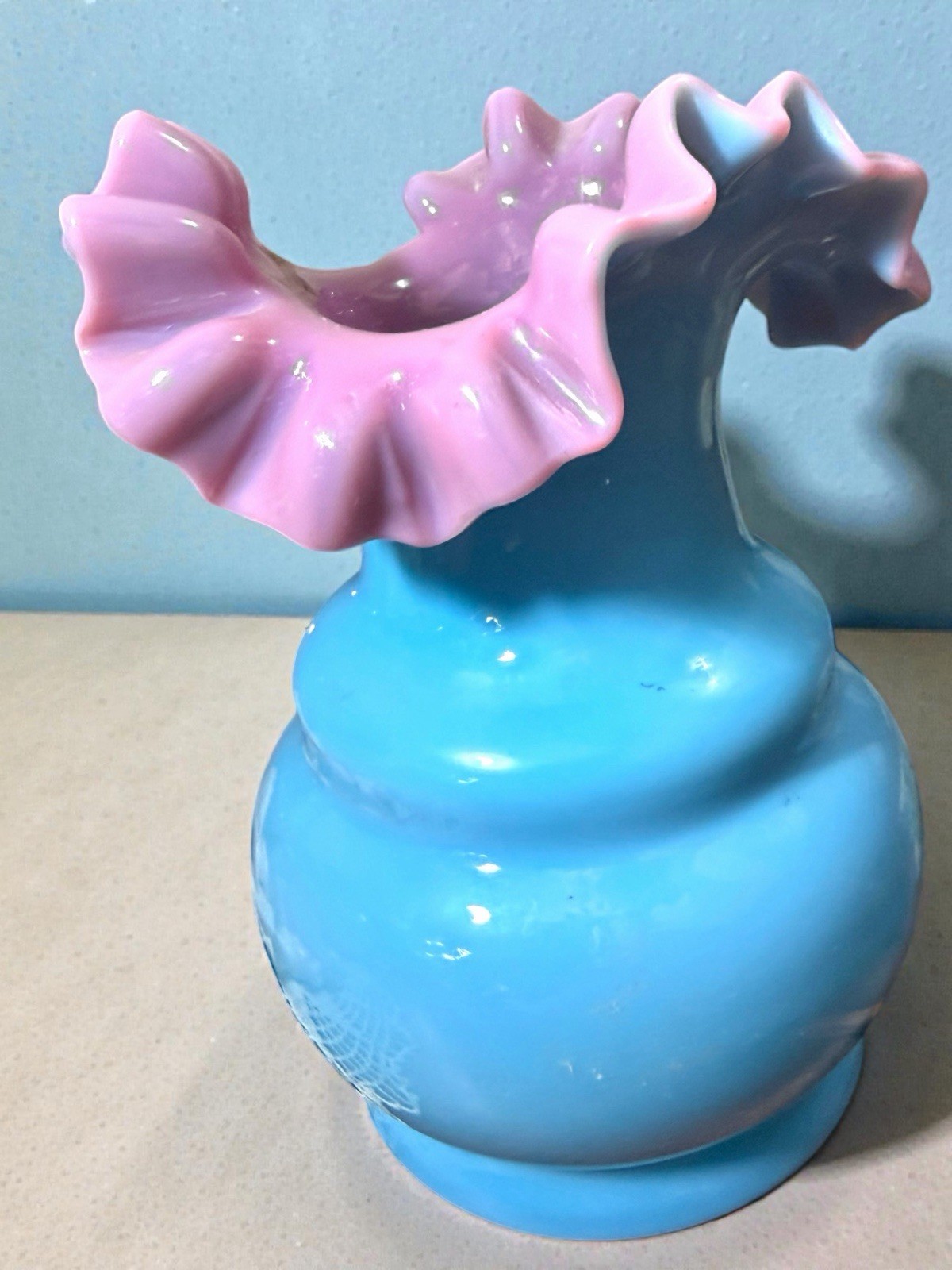 Antique Bohemian Lilac Turquoise Cased Ruffled Blown Glass Vase 5.25 x 3.75” EUC