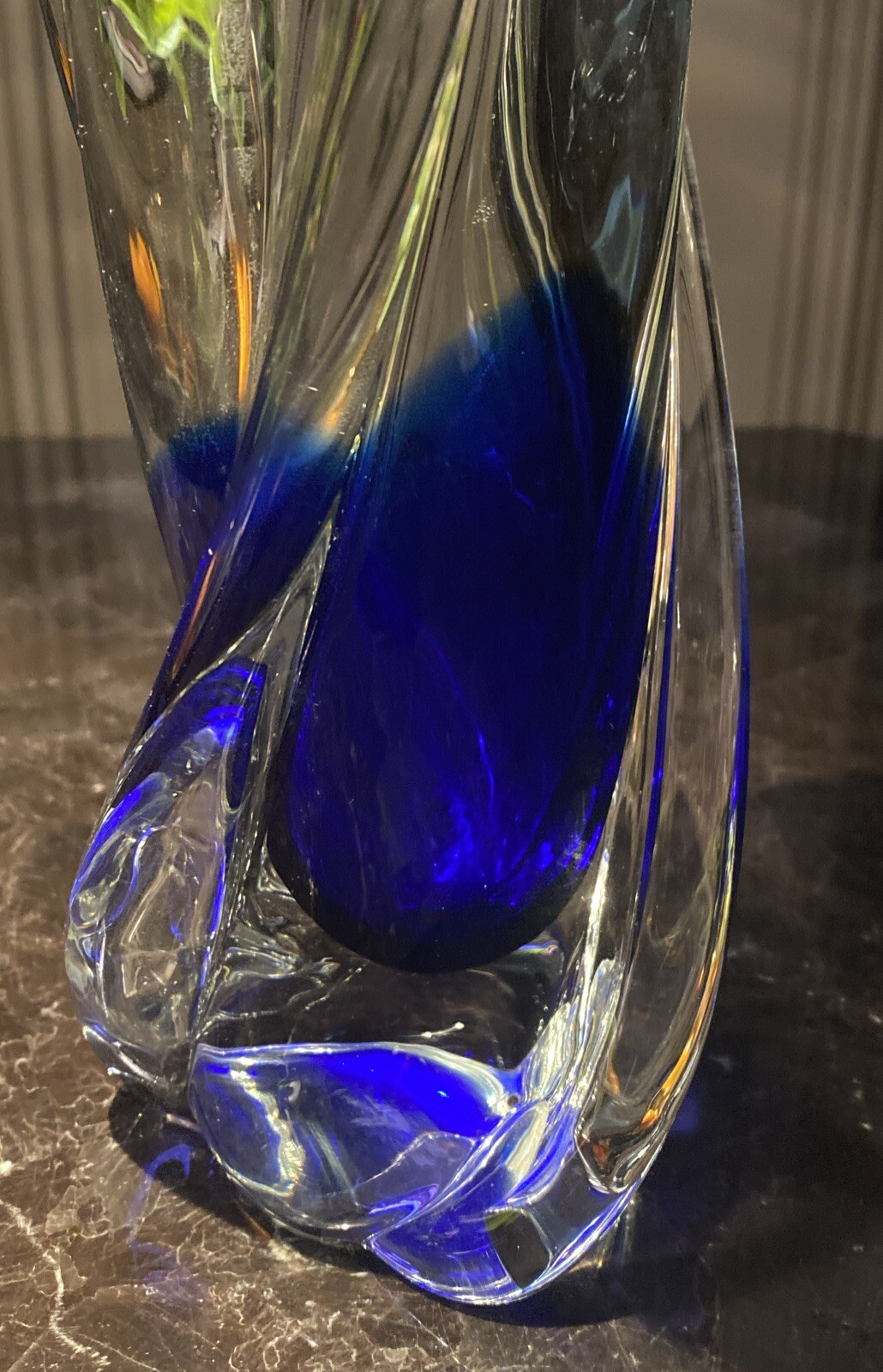 BEAUTIF JOSEPH HOSPODKA 1970s HAND BLOWN GLASS VASE CLEAR & COBALT BLUE 10.5 IN