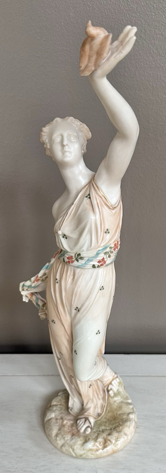 ANTIQUE ROYAL WORCESTER BLUSH “LIBERTY” WOMAN DOVE FIGURINE FIGURE 16″ LARGE