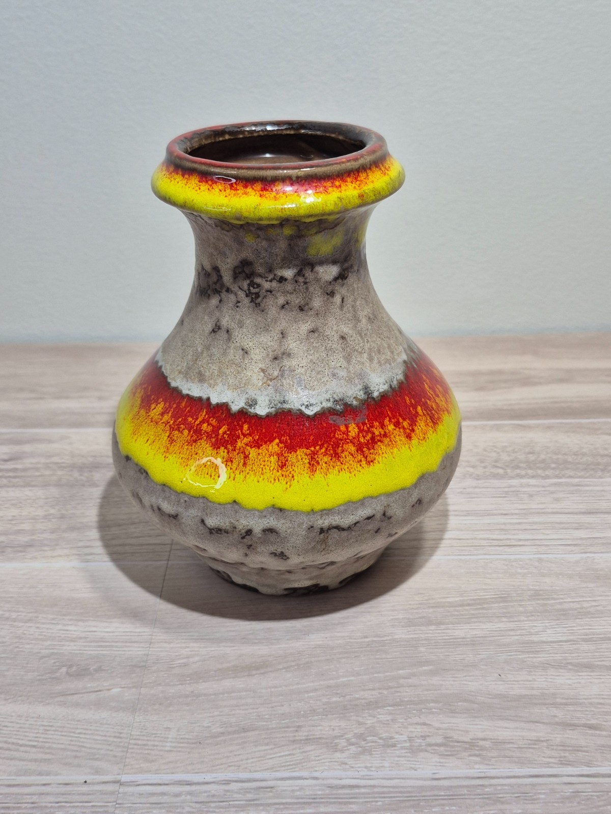 MCM Vintage FAT LAVA Orange Yellow Drip 5.5″ Vase Pottery 527/14