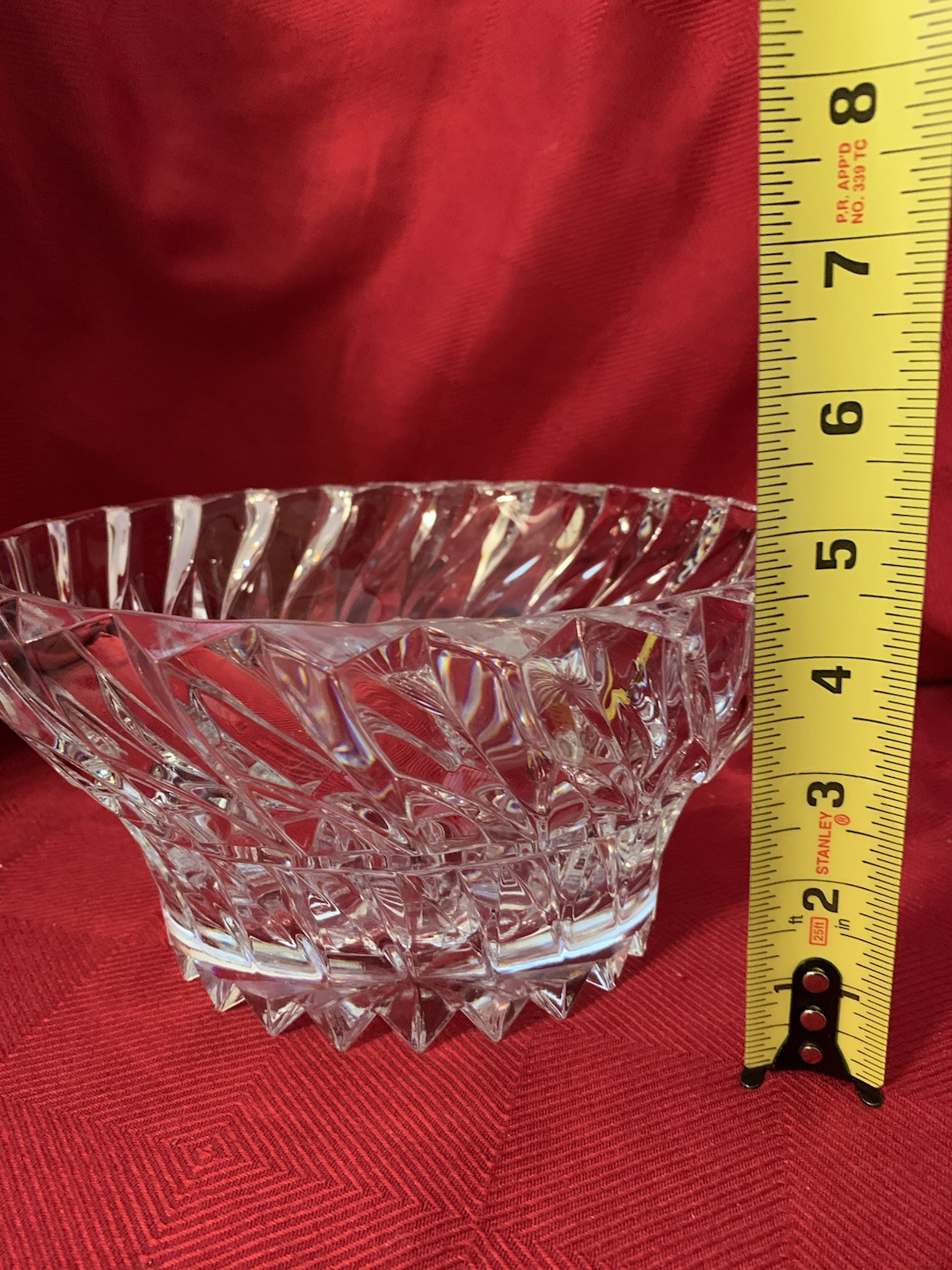 Mikasa Rainier SW020/723 swirl cut 9” Round crystal bowl Discontinued RARE EUC