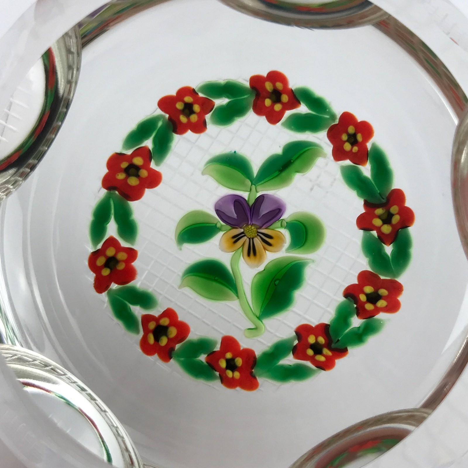 Perthshire 1998D Garlanded Pansy Lampwork Flower Leaves Clear Facet Paperweight