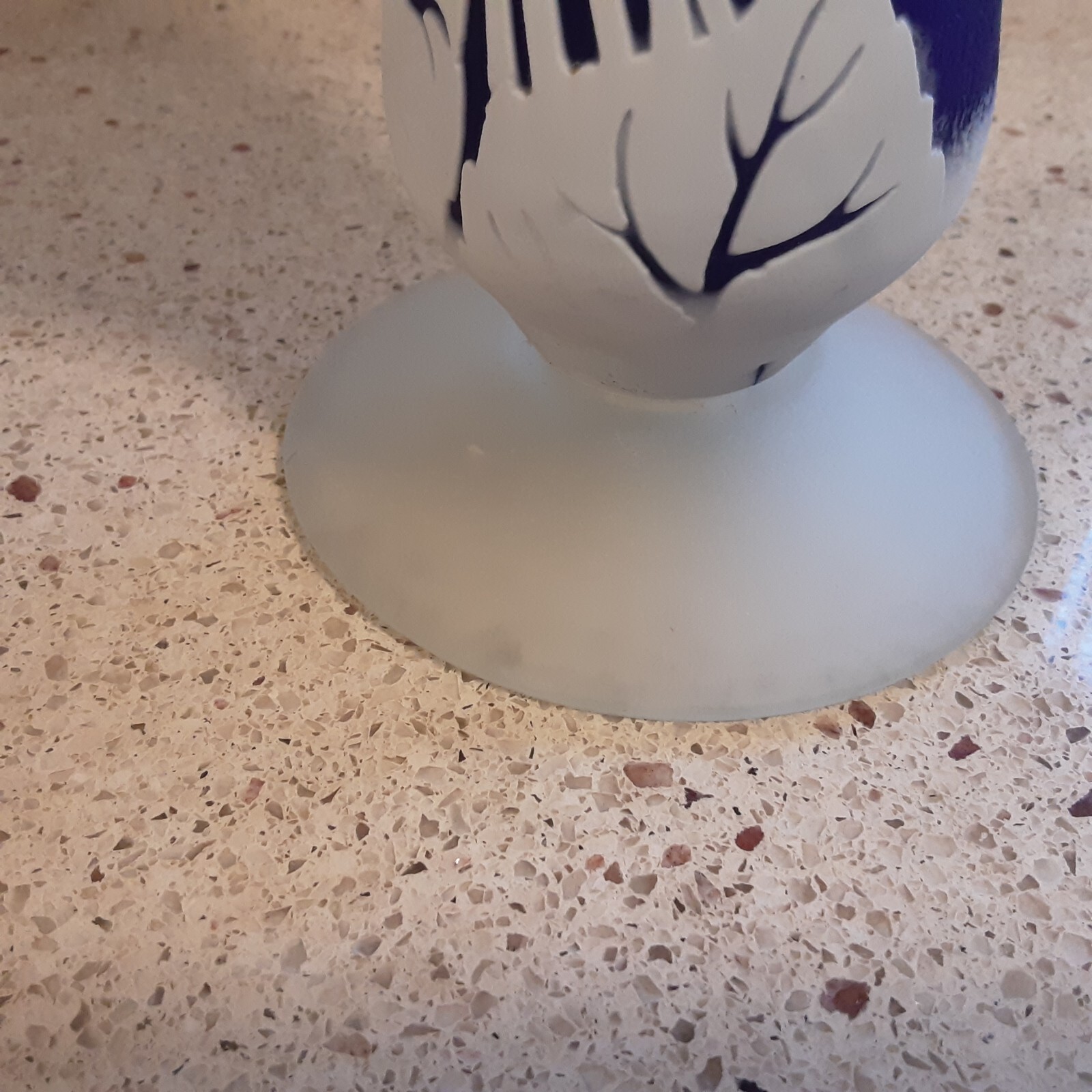 Shannon Crystal of Ireland Mouth Blown Hand-Cut Blue Art Glass Vase 12-1/2″ Tall