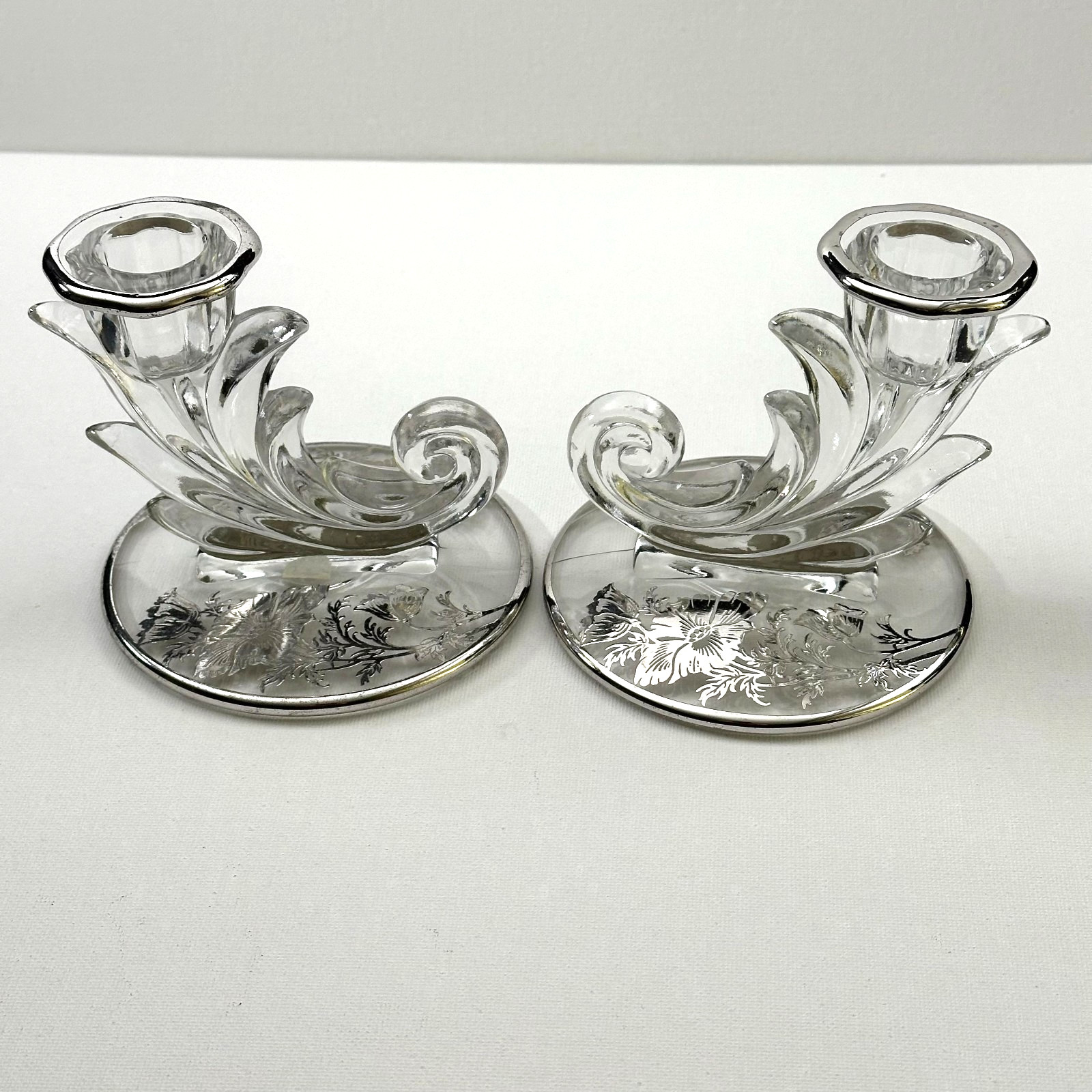 Silver City Flanders Candlestick Holders Vintage Pair Silverplate