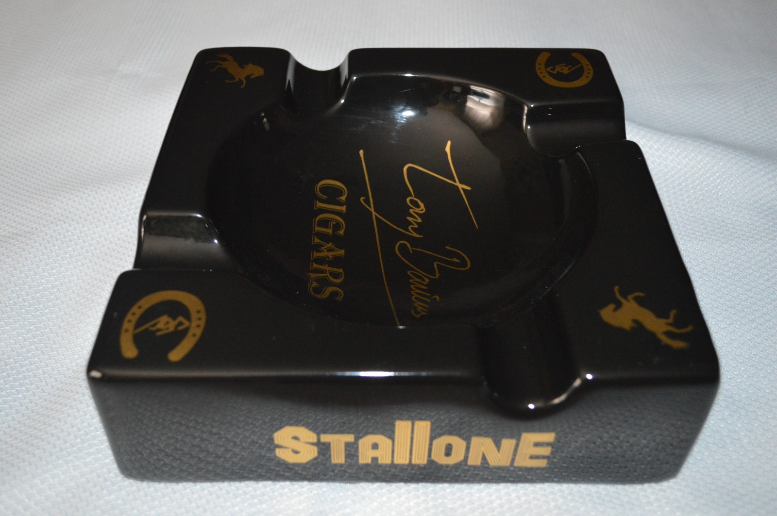 TONY BARRRIOS ~ STALLONE ~ CIGARS LUXURY GOLD INK ~ CERAMIC CIGAR ASHTRAY ~ NEW