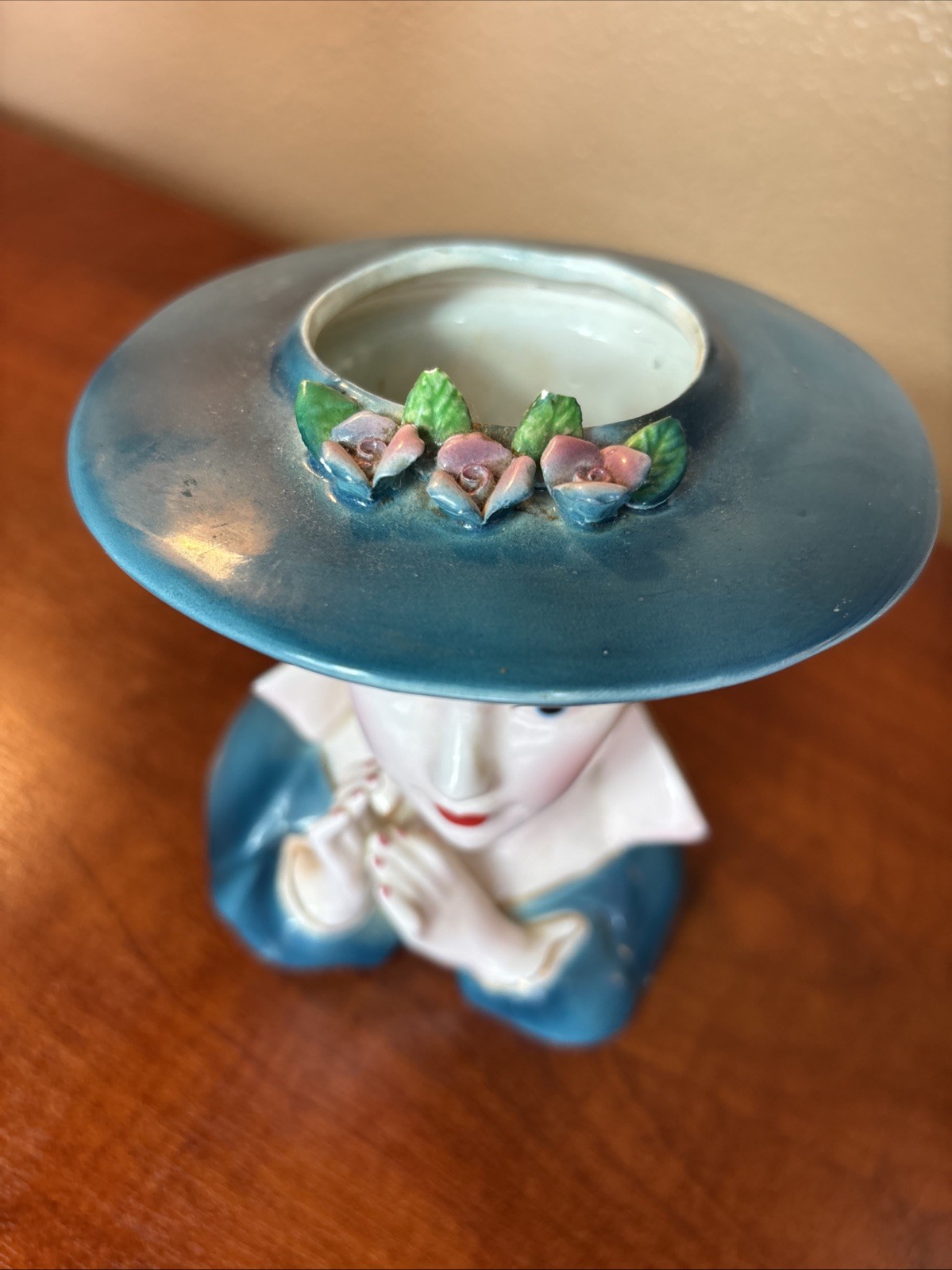 Vintage 1950s Lady Head Vase 5.5″ Redhead Large Hat Teal Both Hands Blue Eyes