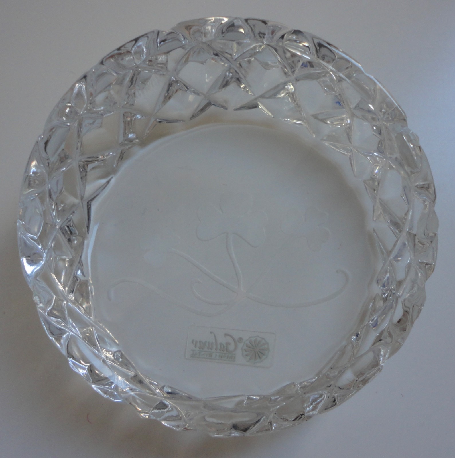 Galway Irish Crystal Clover Paperweight 3 1/2″ Diameter