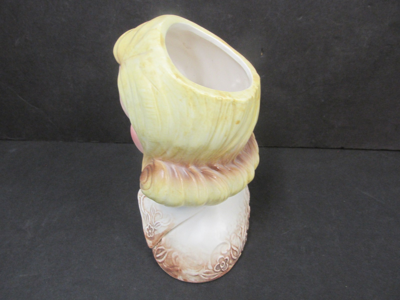 624 lefton 6 ” blonde LADY HEAD VASE MATTE BROWN JACKET LEFTON RED GOLD LABEL