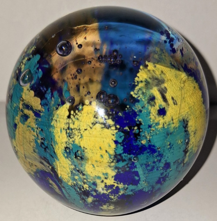 VTG MURANO HAND BLOWN ART GLASS 3″ SPHERE ORB PAPERWEIGHT BLUE RED YELLOW BUBBLE