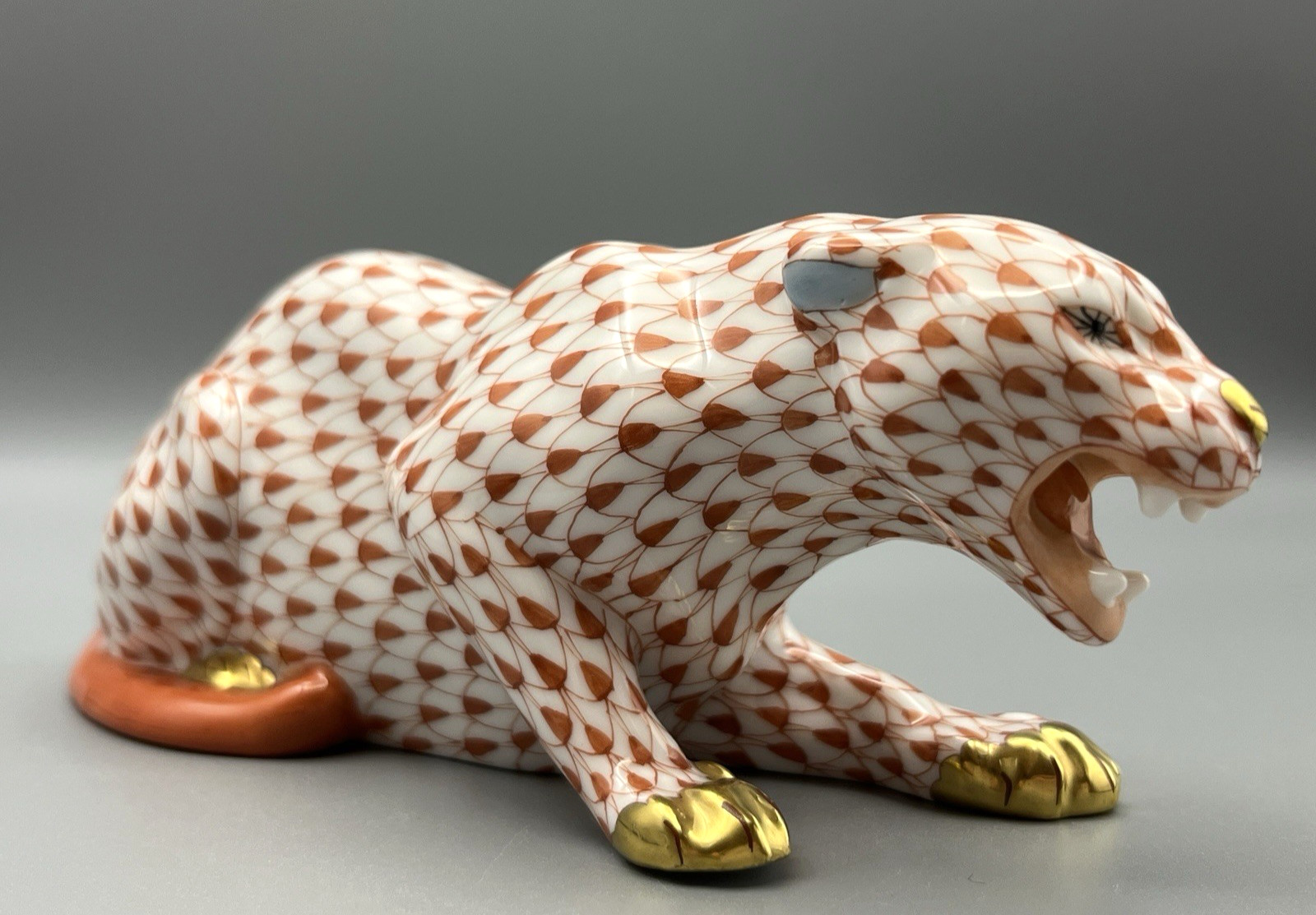 Herend Figurine – Panther / Big Cat – Rust Fishnet ($ 1045)