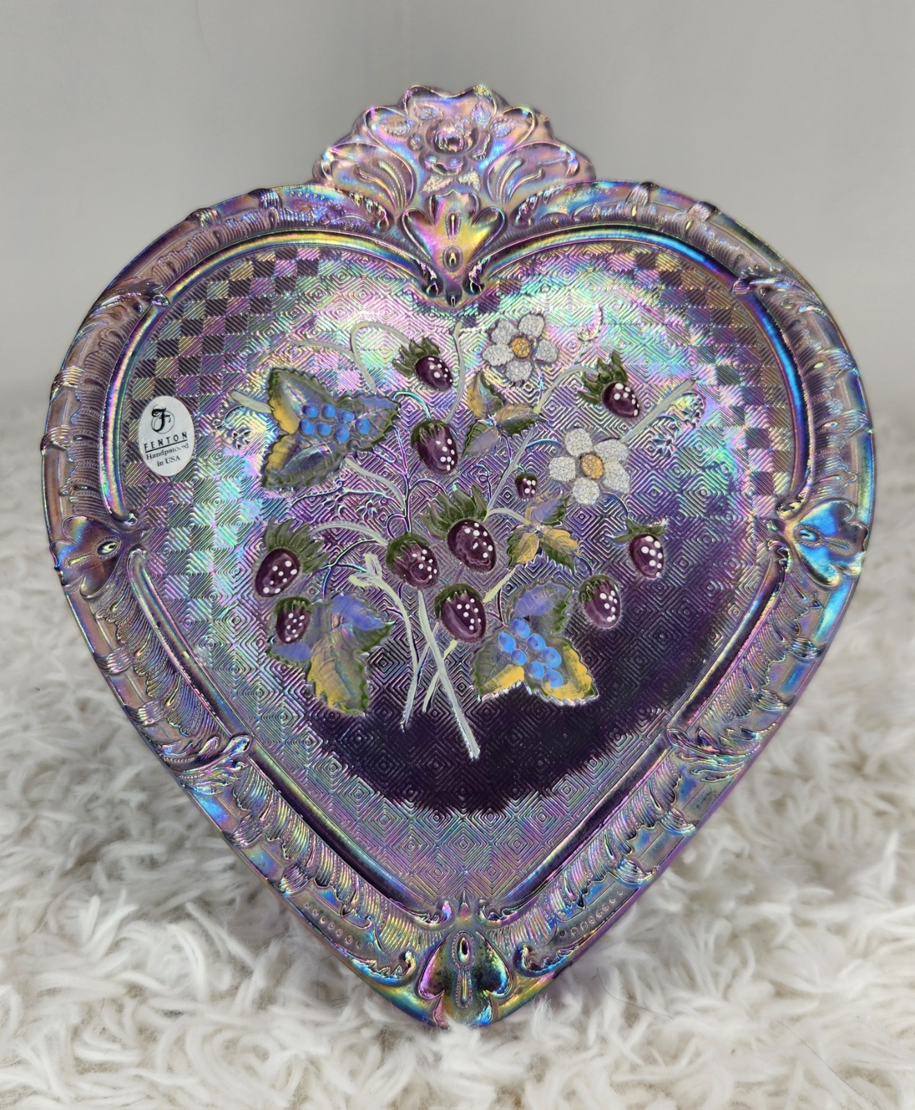 Vintage Fenton 9″ Heart Shaped Box Purple Lilac Iridescent Carnival Glass Signed