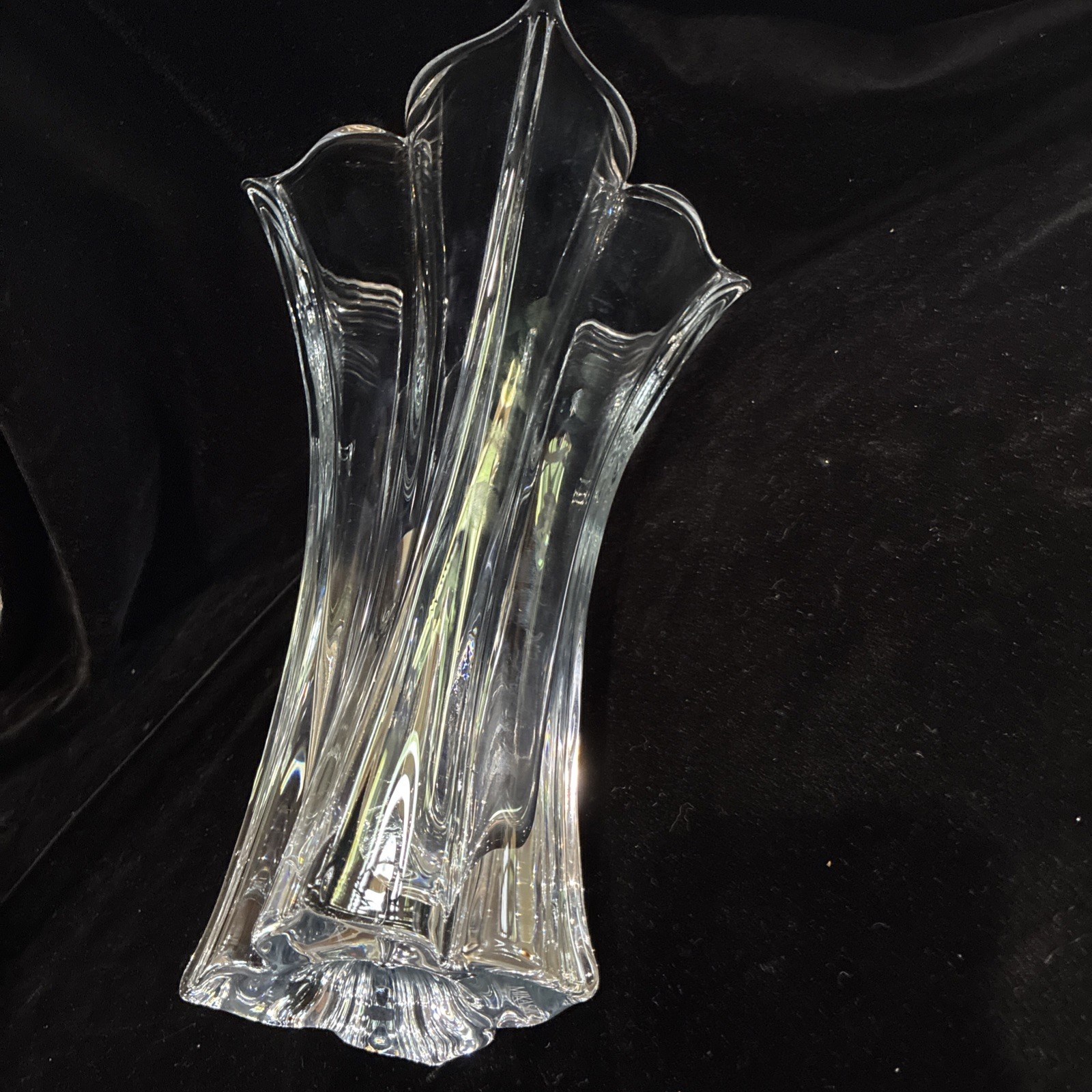 Mikasa FLORALE Petal Vintage Tall Heavy CRYSTAL VASE 14-inch DISPLAY CENTERPIECE