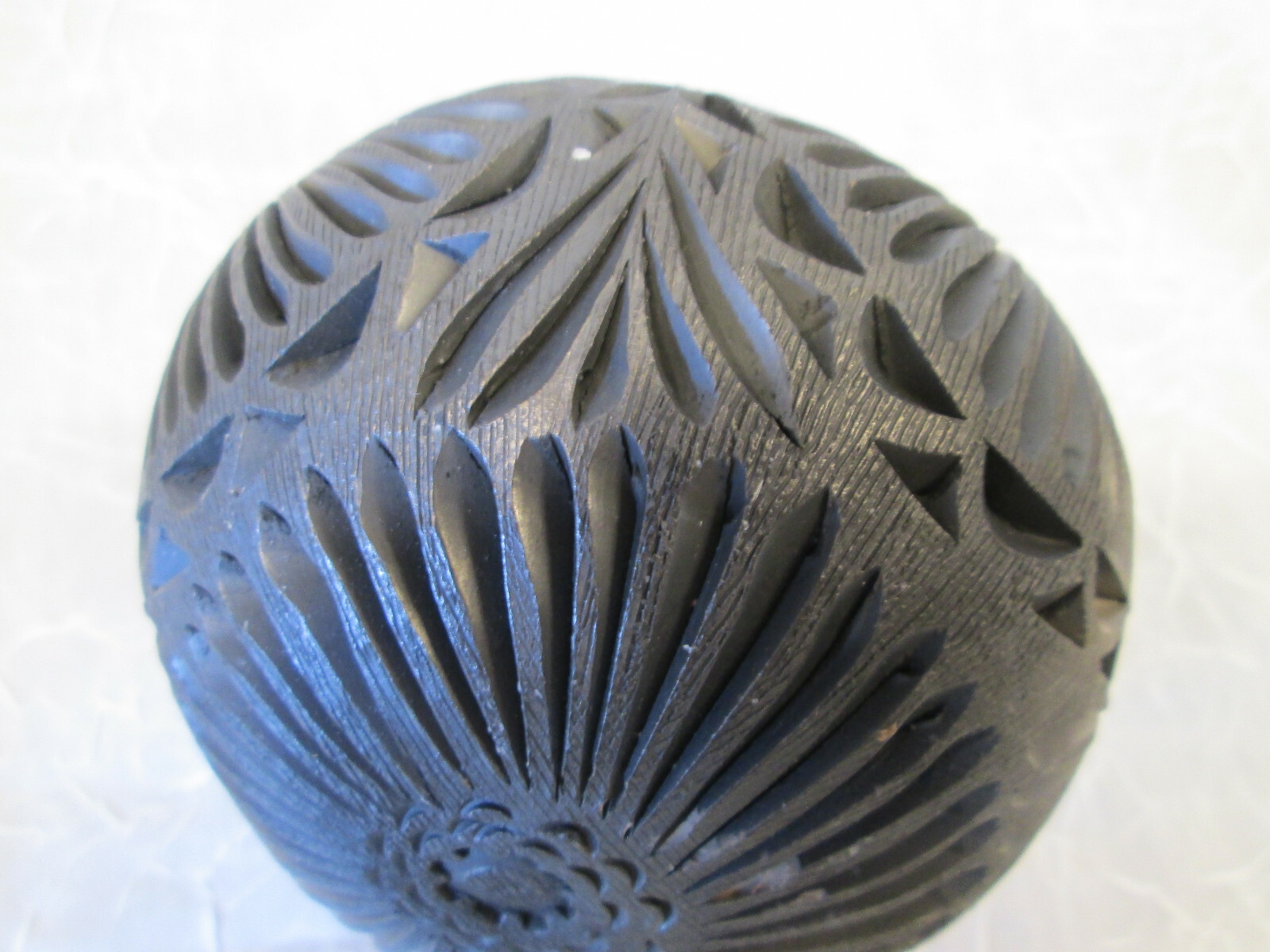 Mexican Folk Art OAXACA Reticulated Pottery BLACK 3.75″ tall Vase Hand Carved