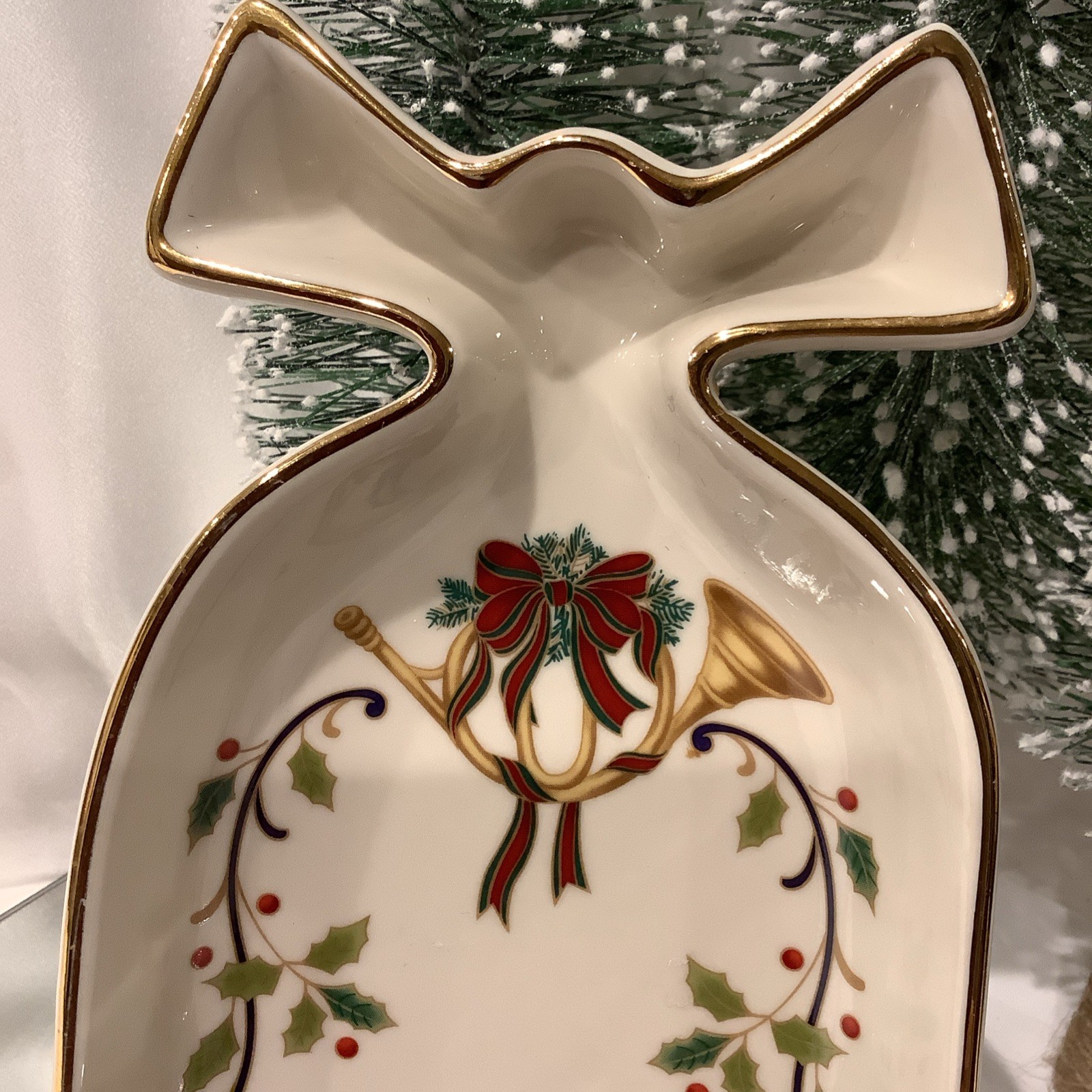 Mikasa Holiday Elegance Christmas Bell Dish Plate Candy Bowl FK001 Holiday Decor