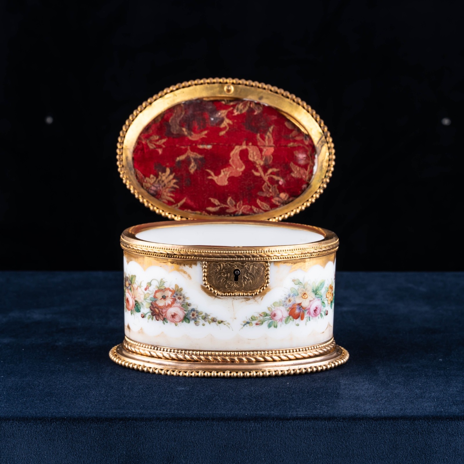 Antique Opaline Glass Box Gilt Bronze Mounts Palais Royal