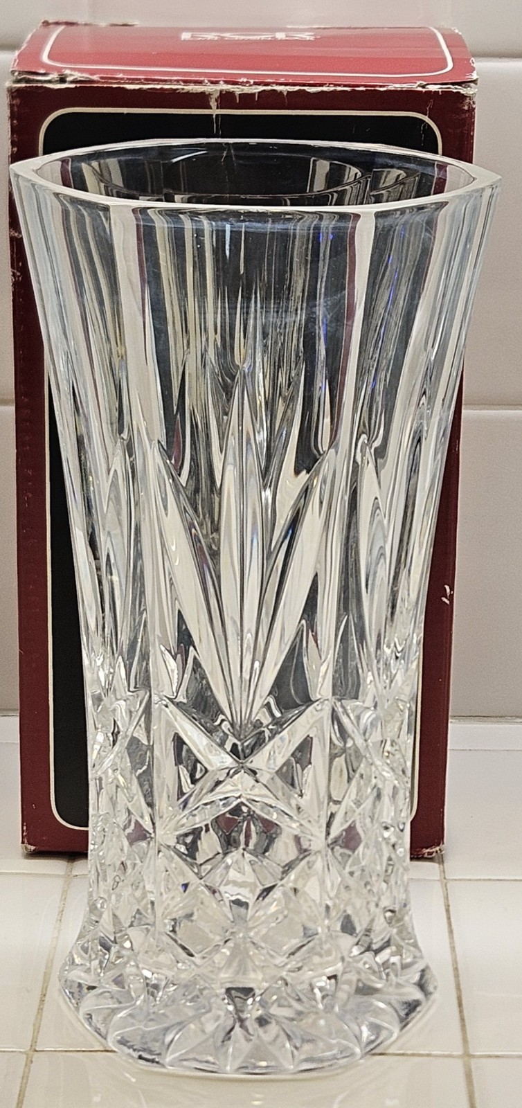 Vintage Royal Crystal Rock RCR Linea Gala Vase (8.5″ Tall) 24% Lead Crystal