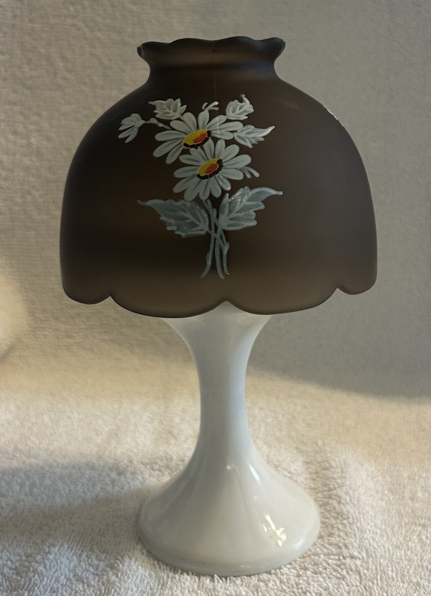 Westmoreland Signed Brown Mist Candle Light Fairy Lamp Daisy CL-1 1970’s