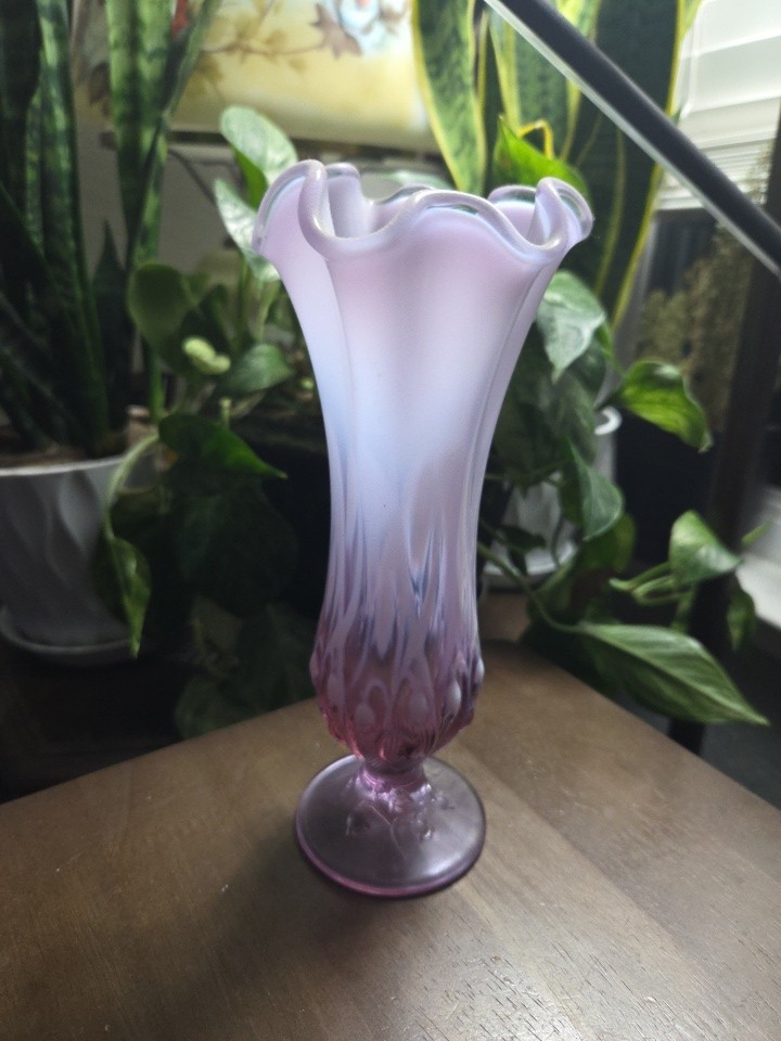 FENTON Pink Iridescent Opalescent Art Glass Lily of the Valley Handkerchief Vase