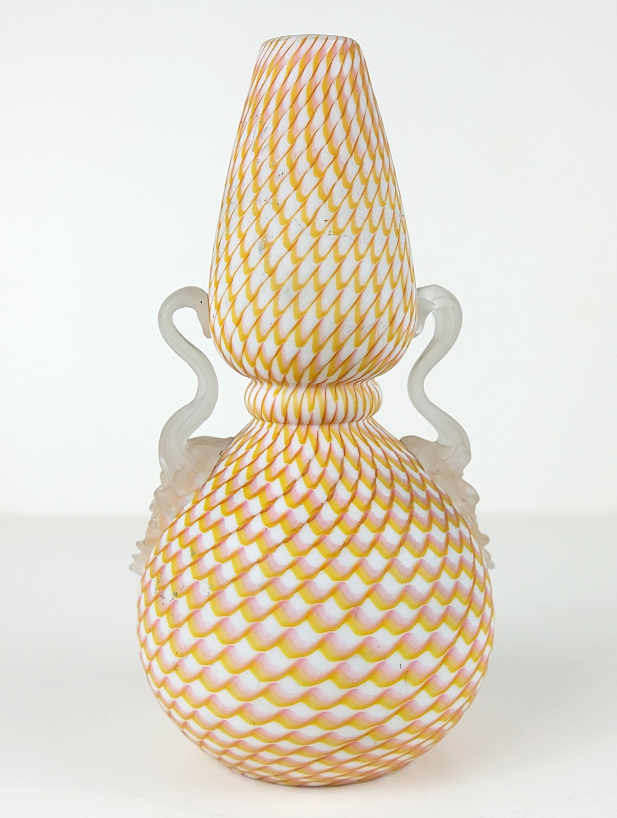 Antique Glass Art, Stevens and Williams Osiris Ornamental Vase, circa 1887