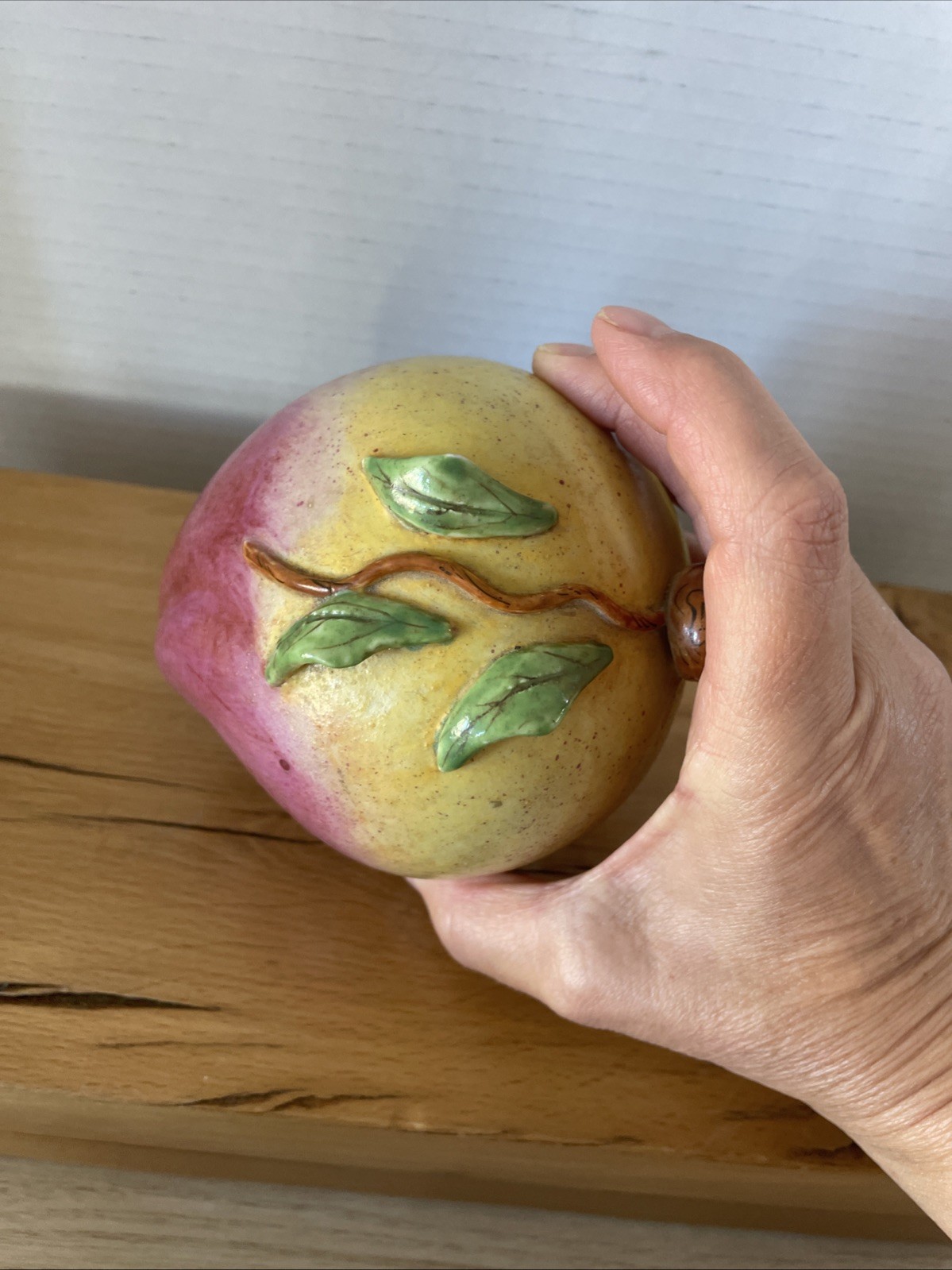CHINESE Export Green Pink Porcelain PEACH Longevity Altar FRUIT Offer Figurine