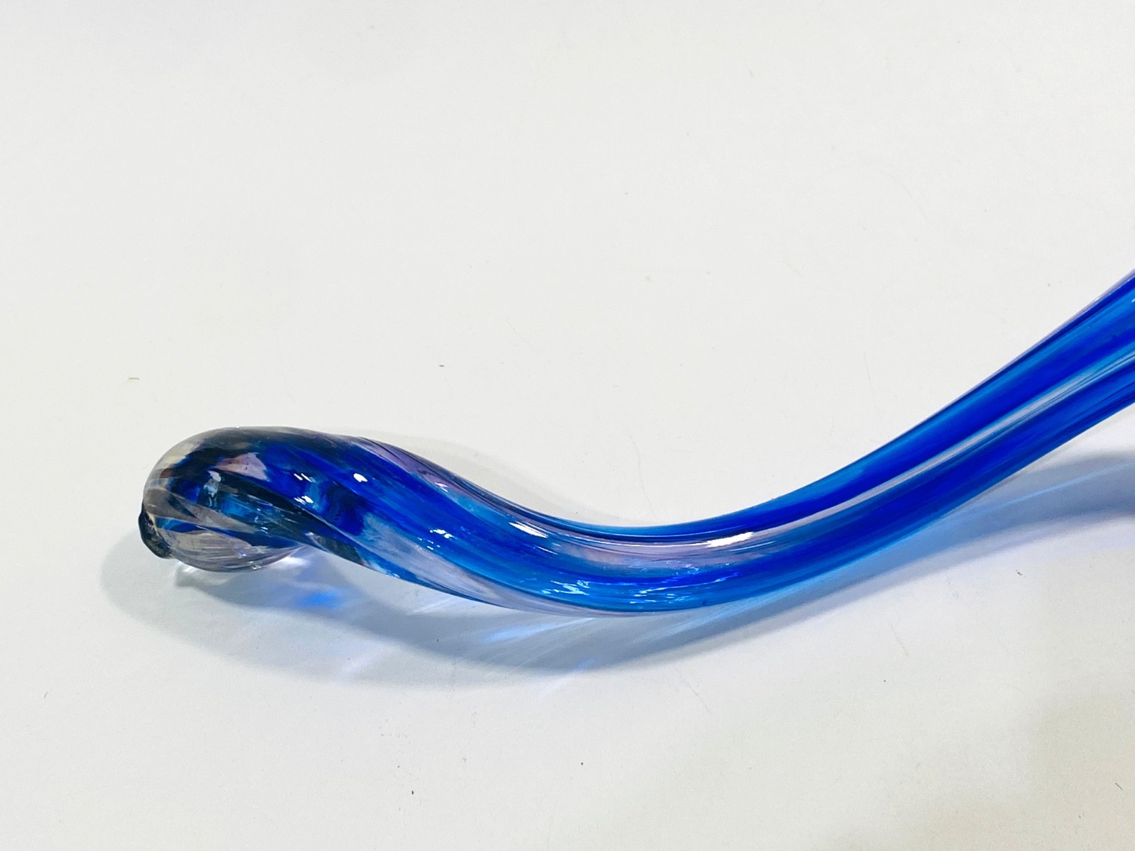 Vintage Hand Blown Art Glass Lily Flower Sculpture Curved Stem Blue Purple 12.5″