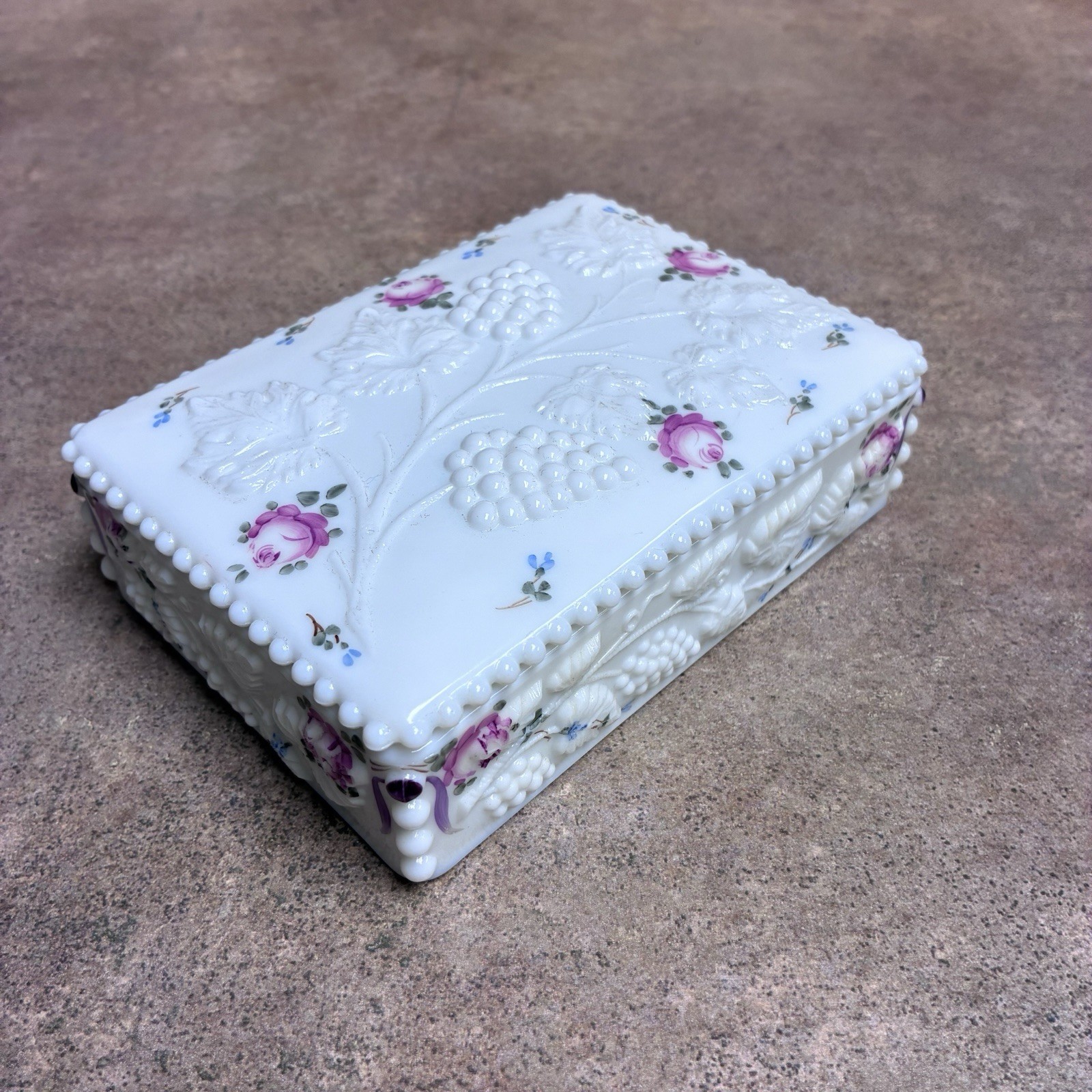 Vtg. Westmoreland Milk Glass Dresser Box W/Beaded Edge Embossed Grapevines