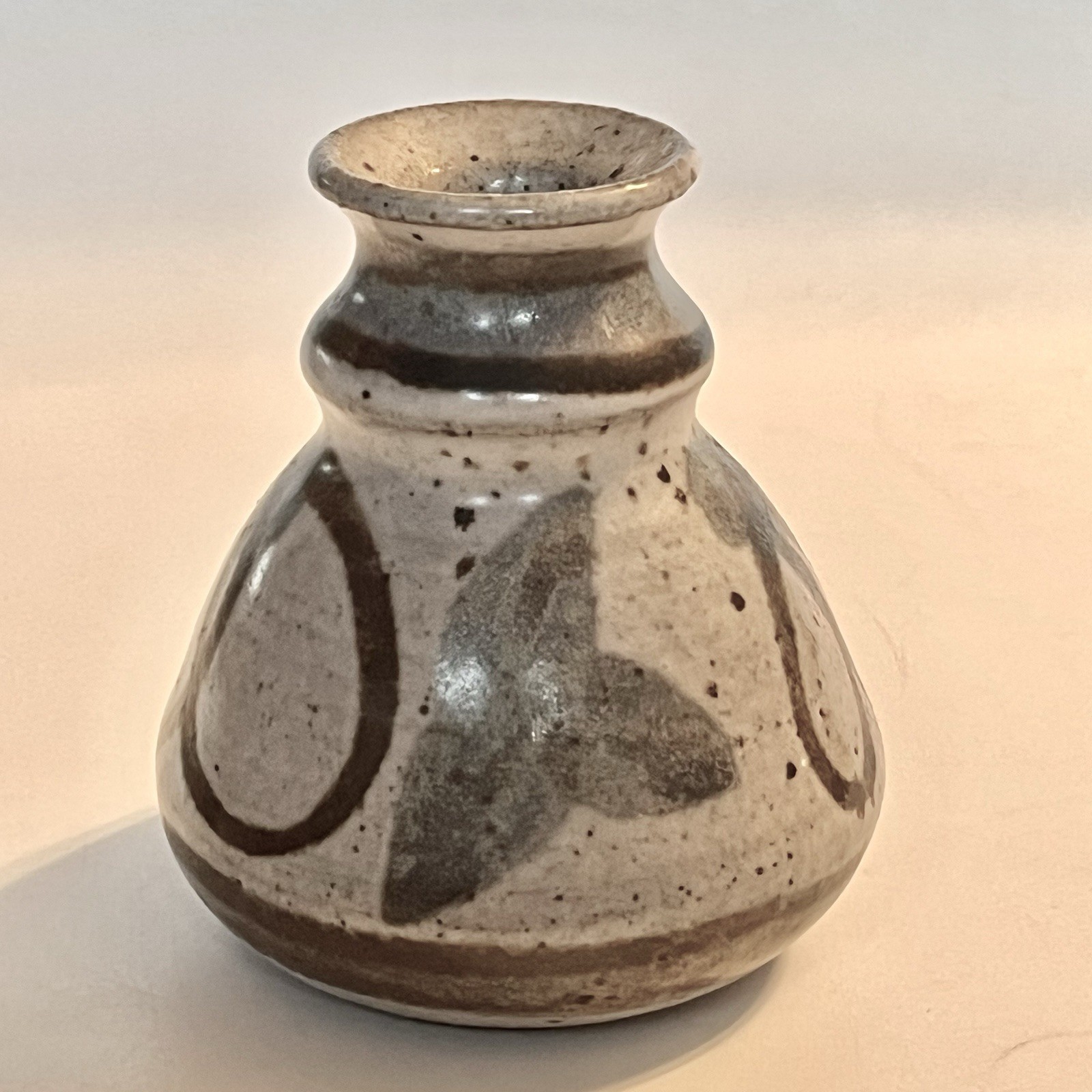 Vtg Studio Art Pottery Hand Thrown Gray Brown Blue Speckled Stoneware Vase 3.25″