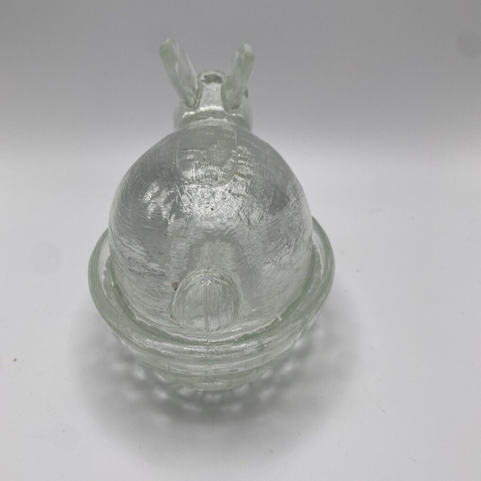 Vintage LE Smith Clear Glass Bunny Rabbit On A Nest Covered Candy Dish 4.75″ L