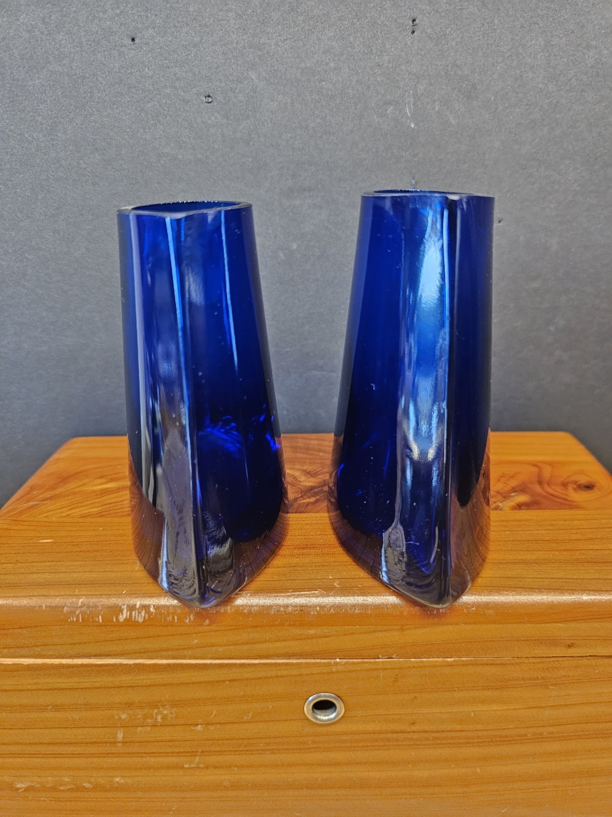 Set Of 2, Colbalt Blue 4″ Vases, Art Glass Curved Oval