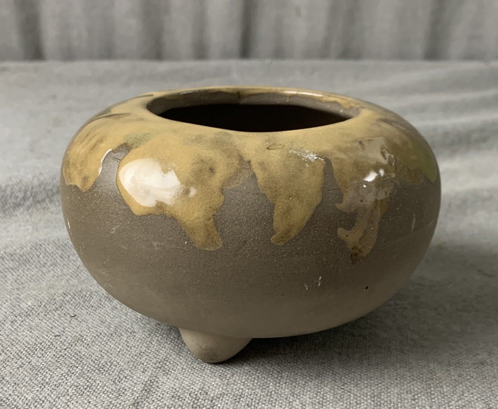 Vintage Unbranded Clay Ceramic Vase Pot Planter W/ Drip Design