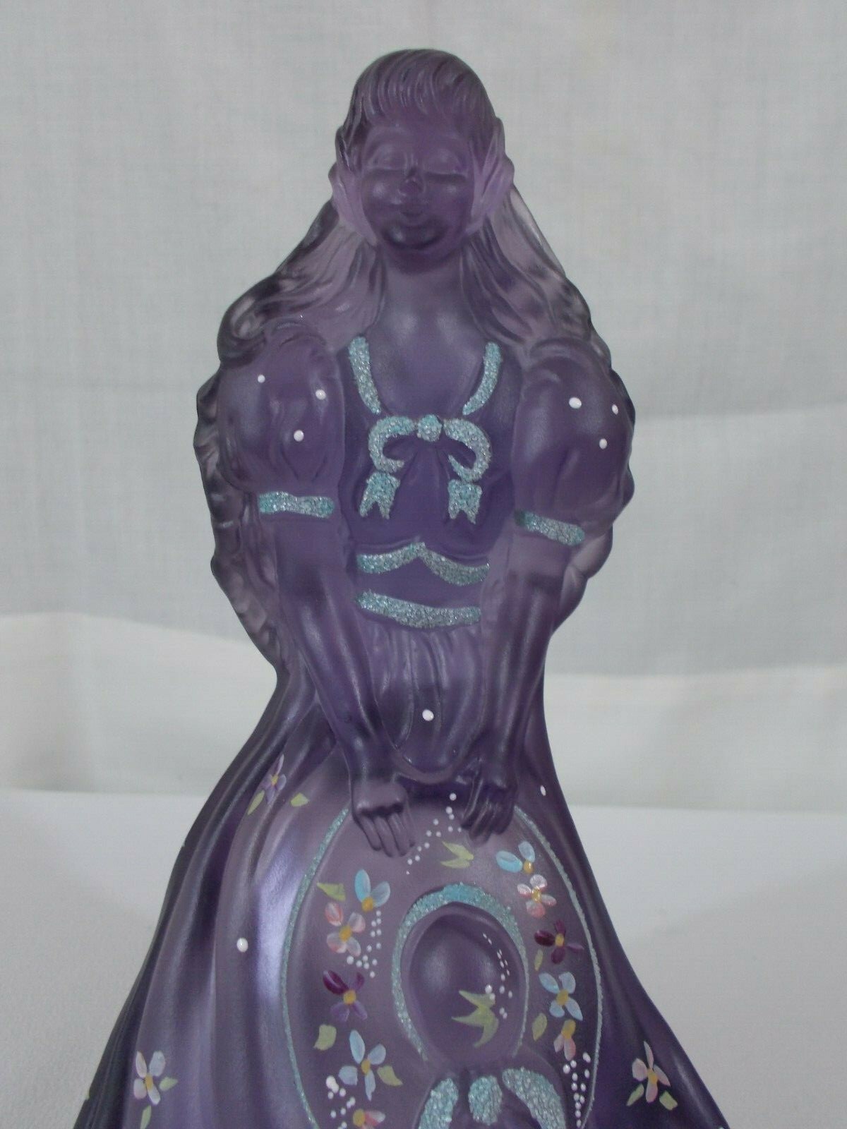 FENTON ART GLASS PURPLE SOUTHERN BELL DOLL HANDPAINTED. SIGNED NANCY FENTON
