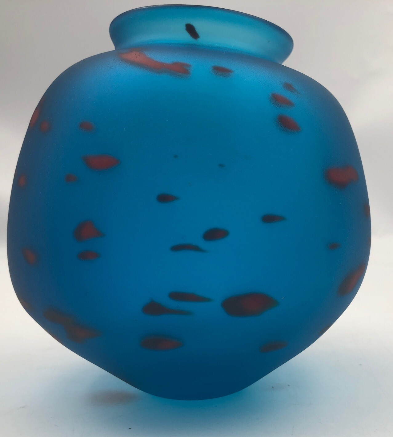 Satin Hand Blown Art Glass Cobalt Blue-Red Round Spherical Orb Vase 5”