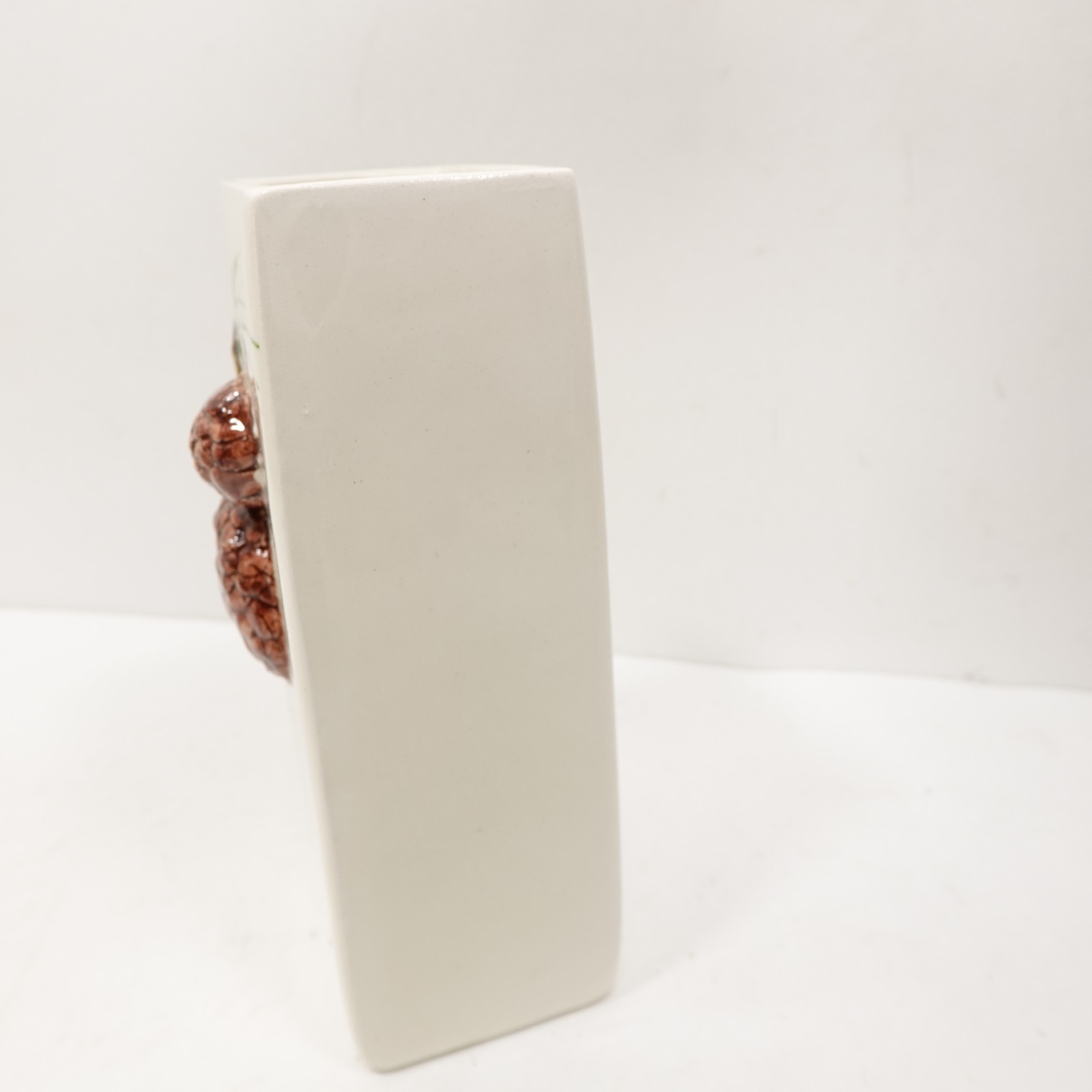 Vintage Arbee Studio Seattle Ceramic Wall Pocket Vase Pinecone Design 8”
