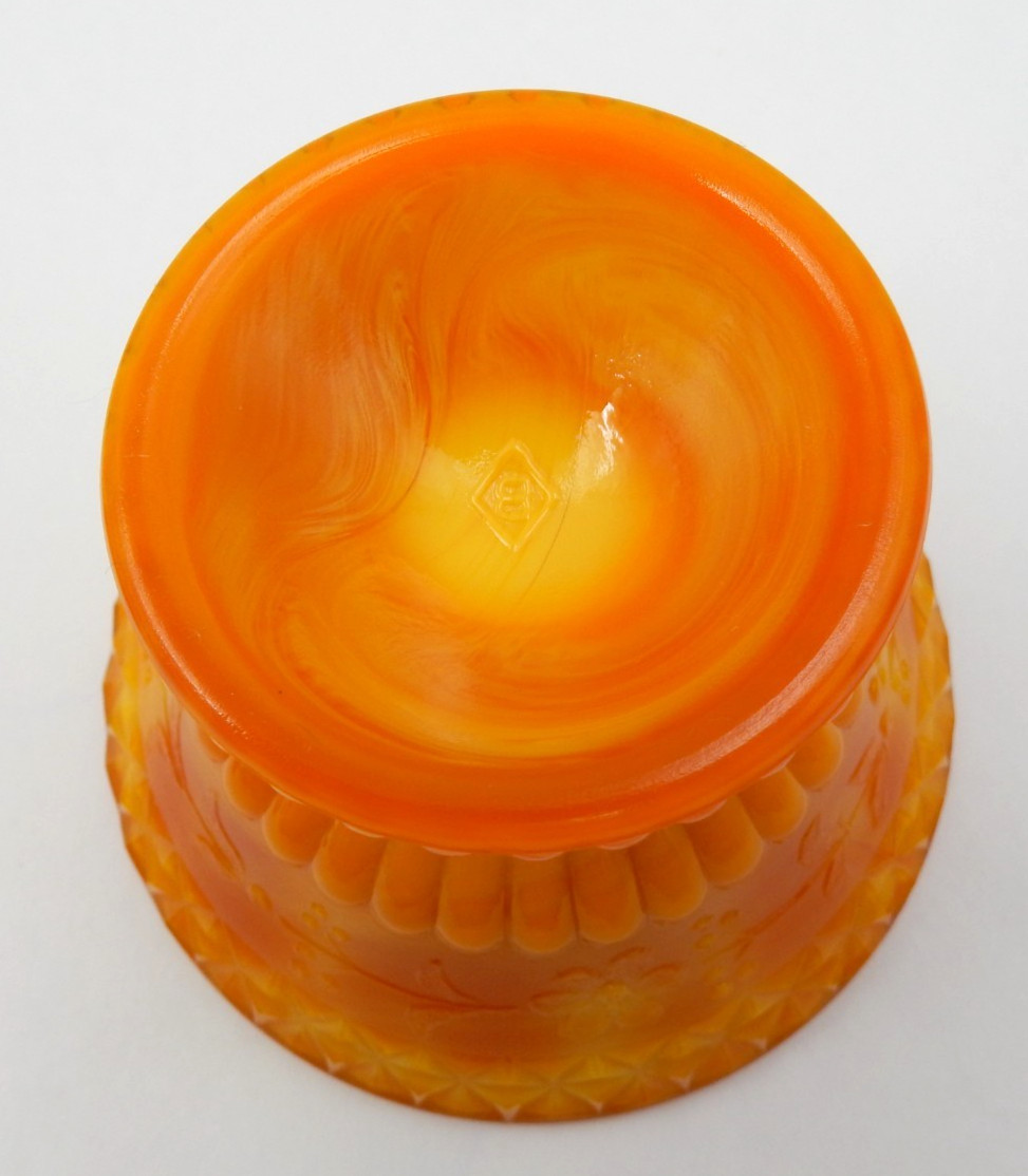 VINTAGE BOYD CRYSTAL ART GLASS ORANGE YELLOW SWIRL SLAG GLASS CANDLE HOLDERS