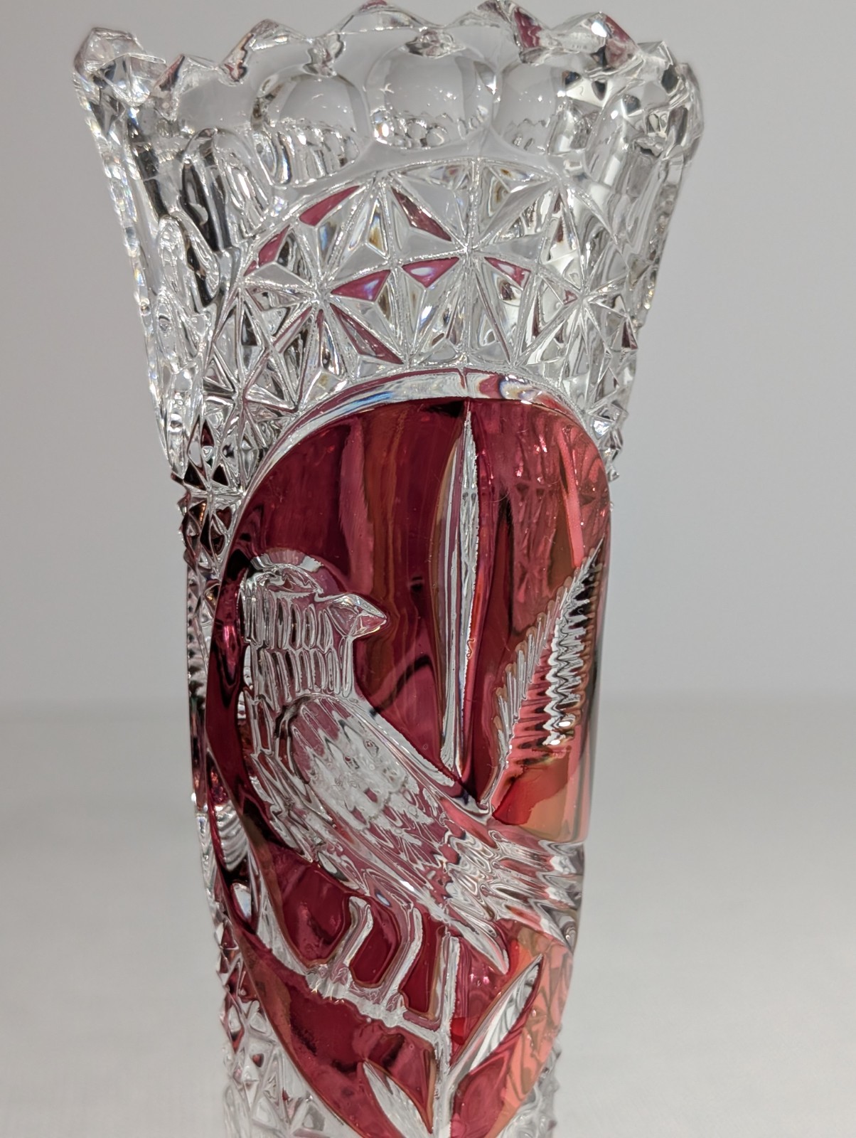 Haufbauer Brydes Crystal Cut 8″ Glass Vase Cranberry Cut To Clear Bird