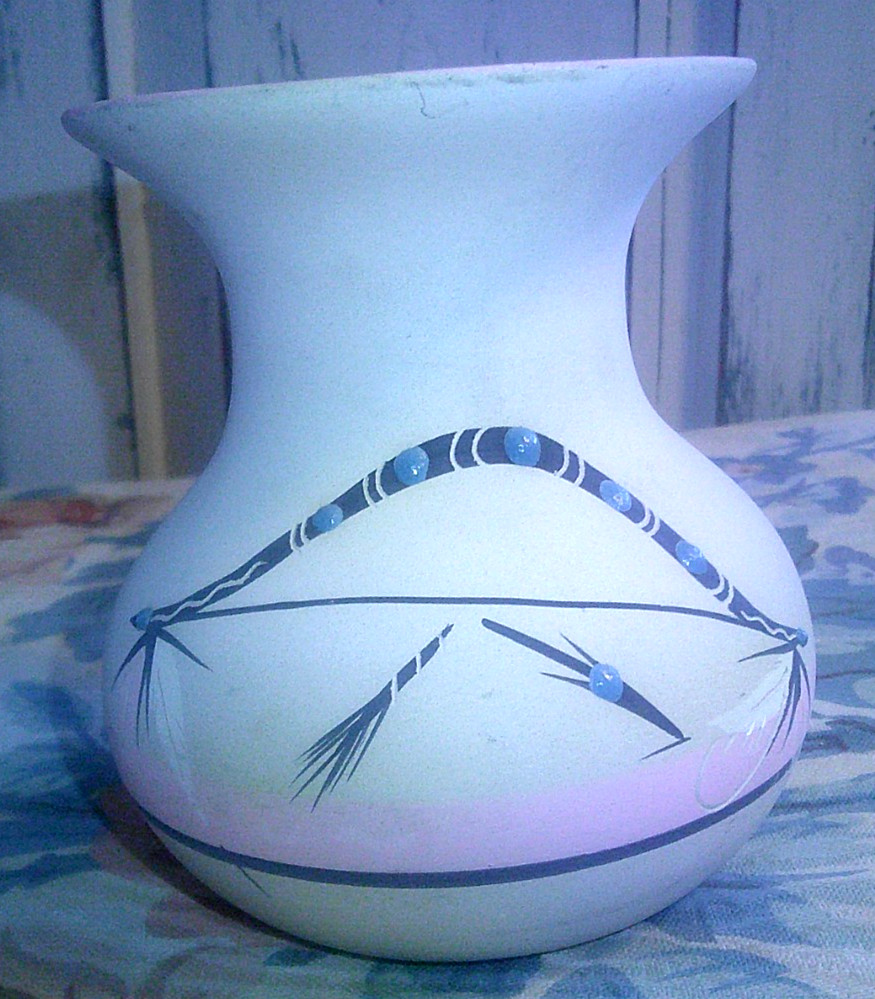 Broken Arrow Pottery Navajo Blue White Feather Bow 4.25″